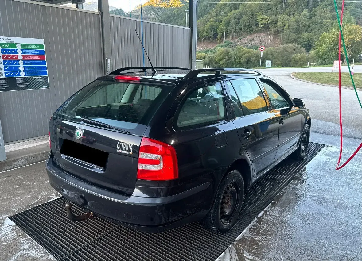 Skoda Octavia 2005 photo 3