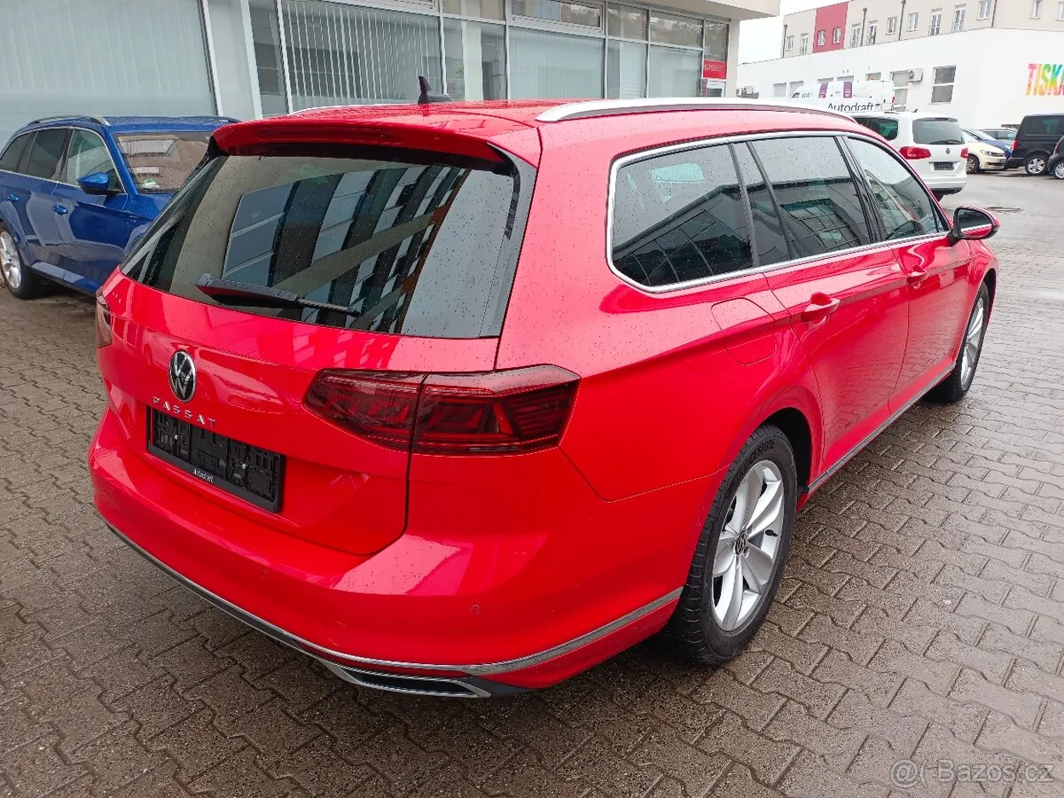 Volkswagen Passat 2022 photo 4