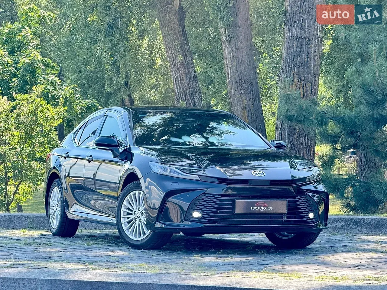 Toyota Camry 2025 photo 3