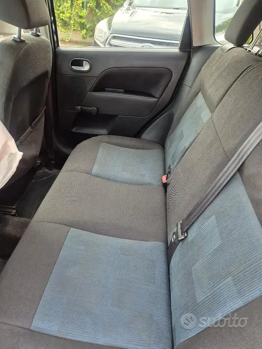 Ford Fiesta 2007 photo 4