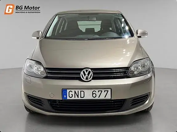 Volkswagen Golf Plus 2012 photo 2