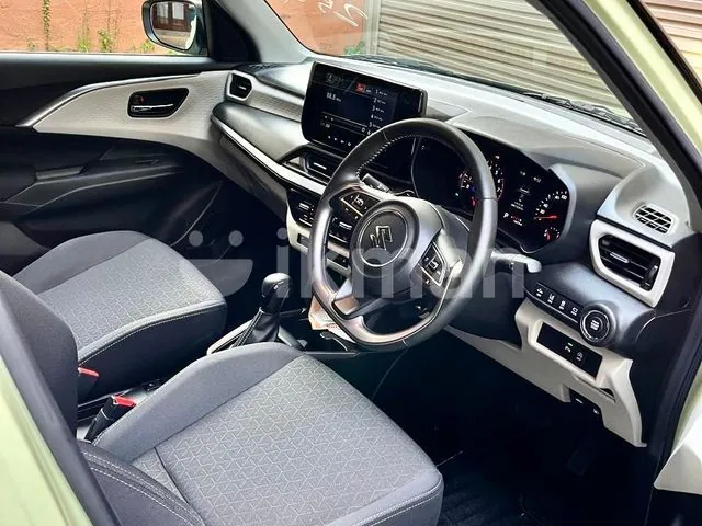 Suzuki Swift 2023 photo 2