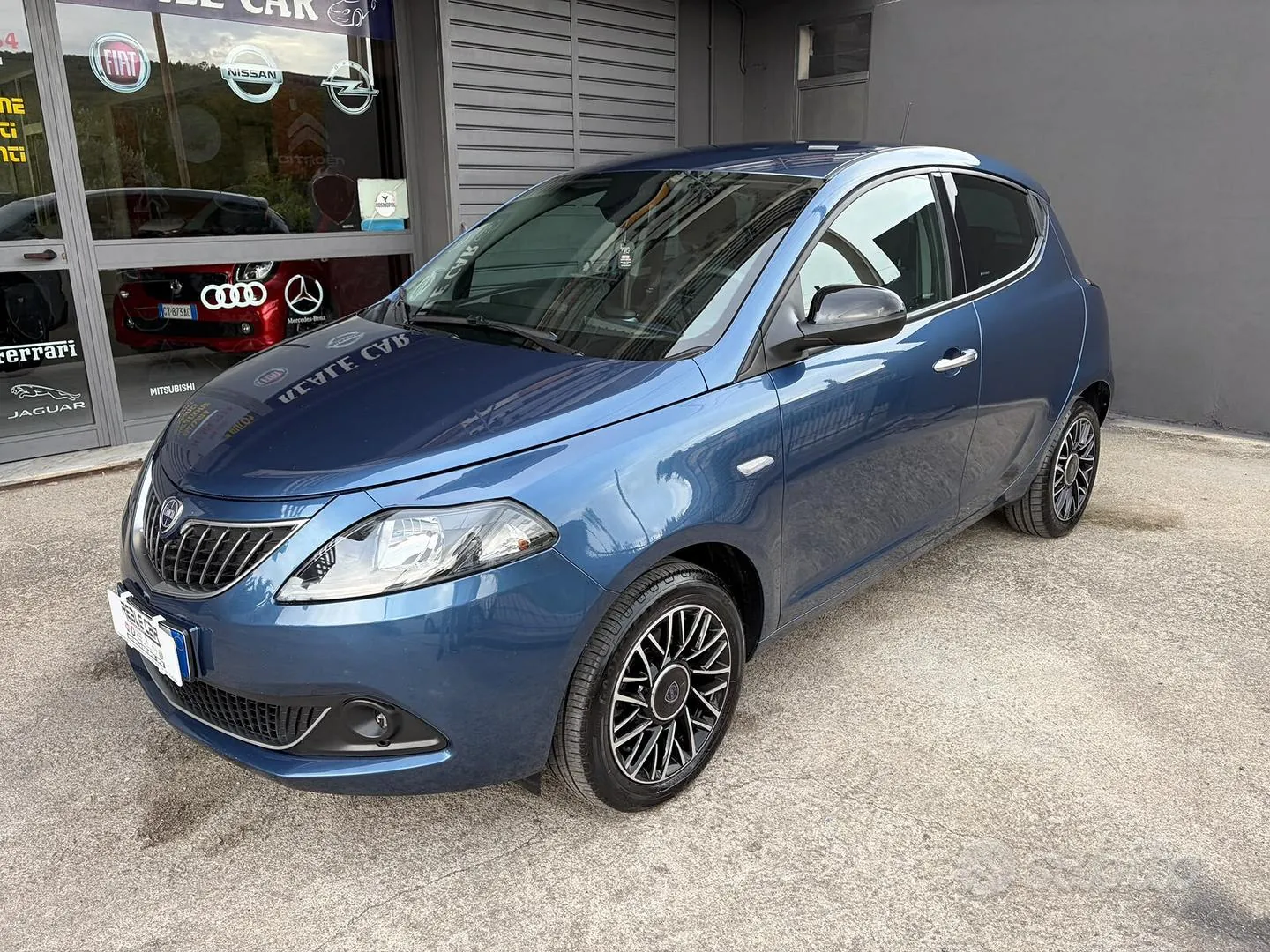 Lancia Ypsilon 2024 photo 2