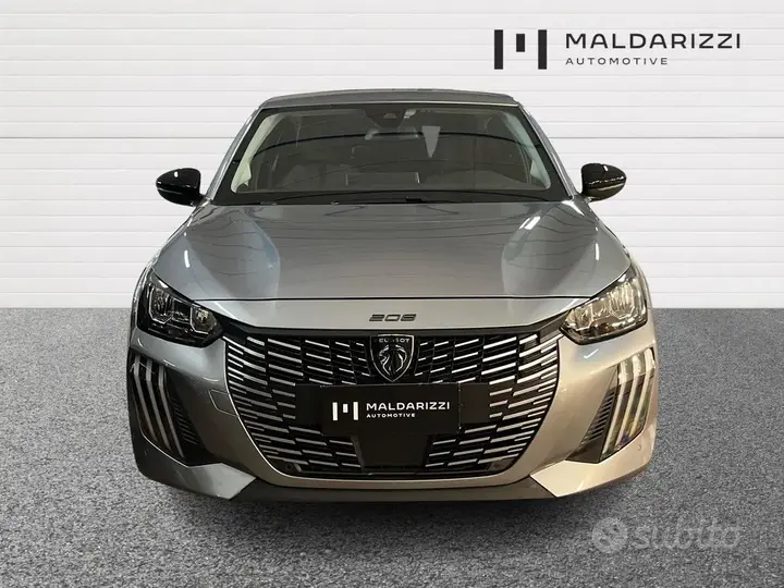 Peugeot 208 2025 photo 2