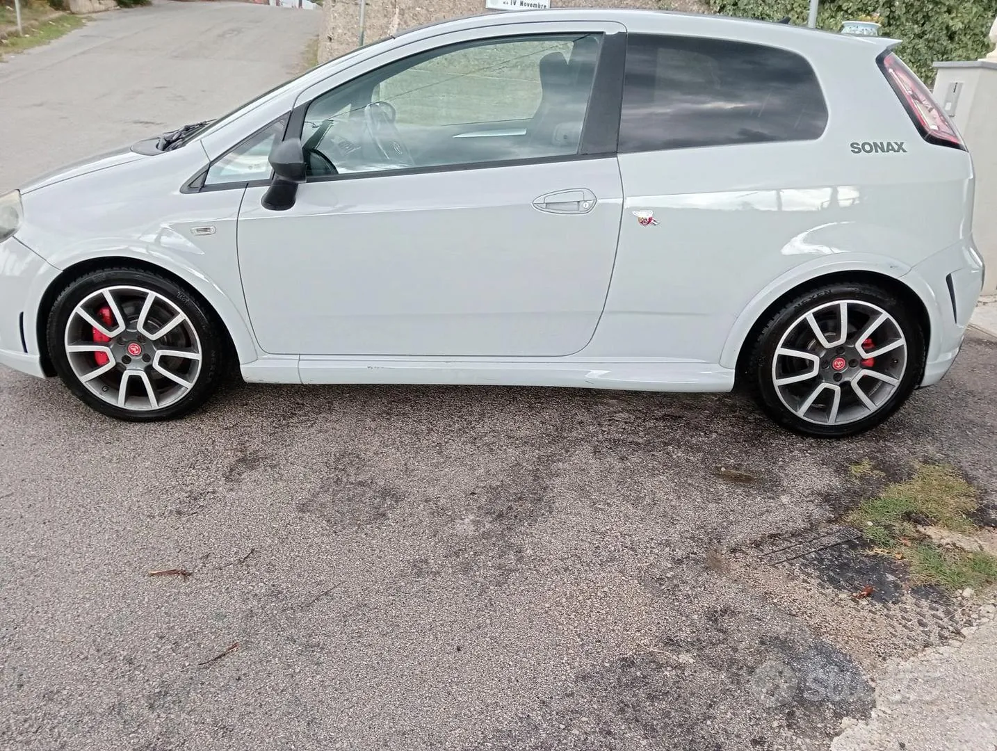 Fiat Punto Evo 2011 photo 2