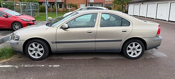 Volvo S60 2002 photo 2