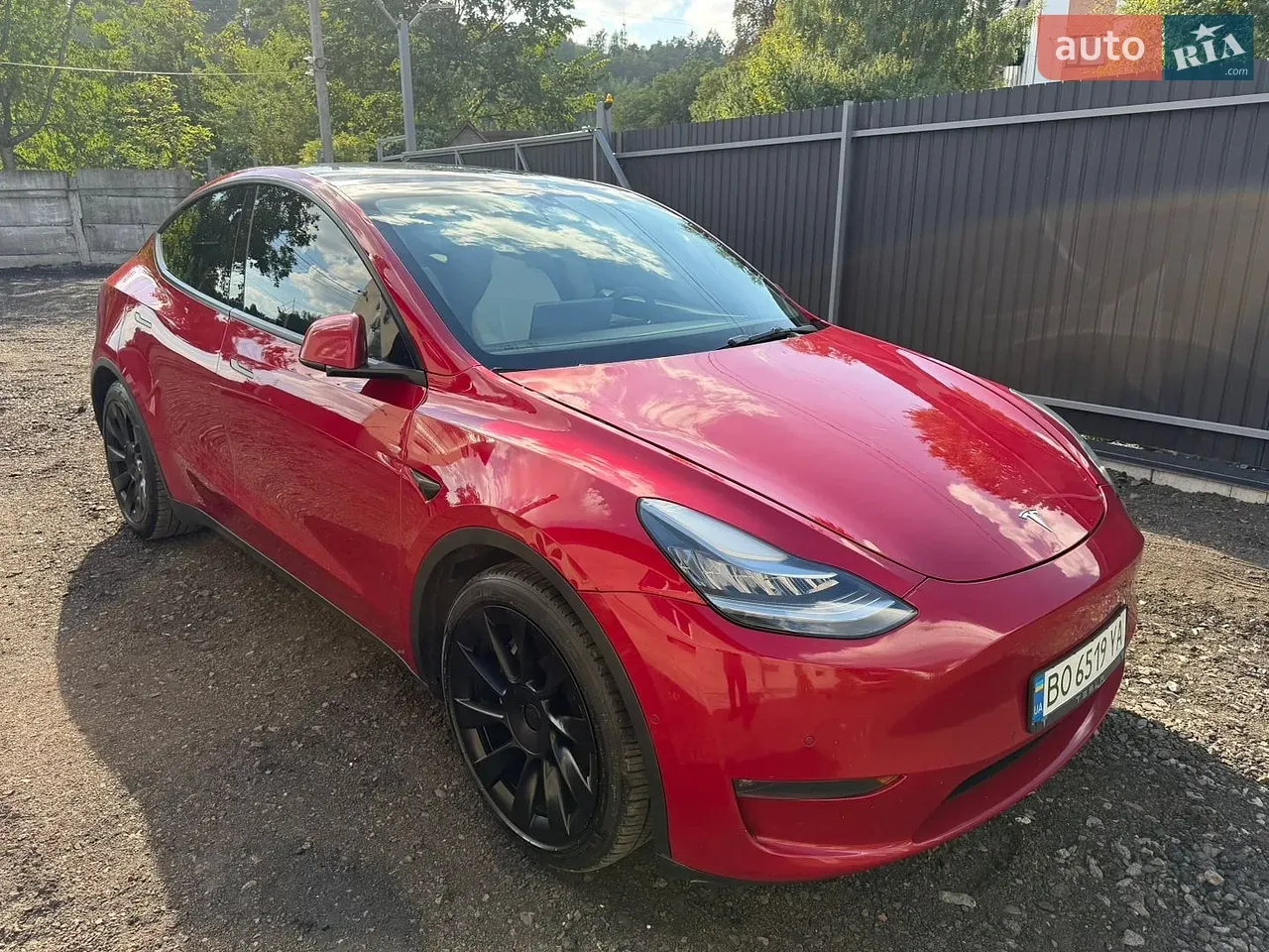 Tesla Model Y 2021 photo 2