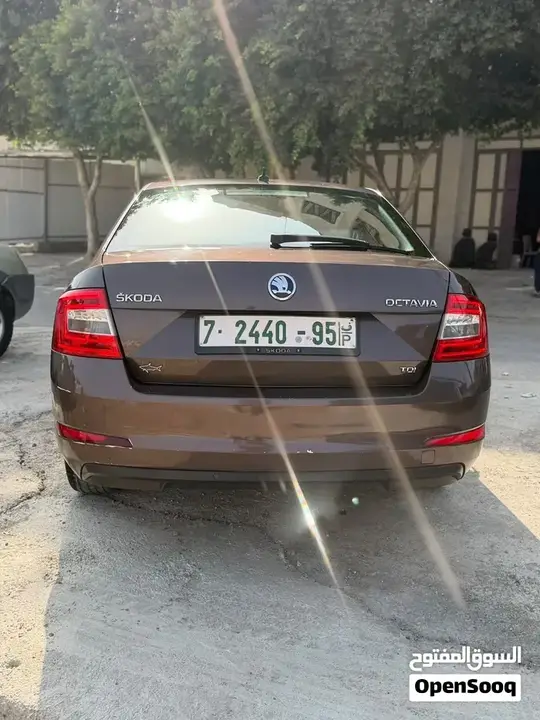 Skoda Octavia 2013 photo 2