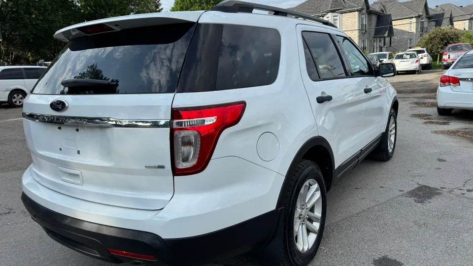 Ford Explorer 2015 photo 2
