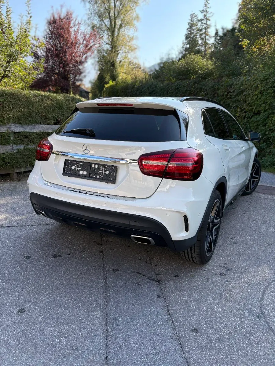 Mercedes-Benz Gla Class 2017 photo 2