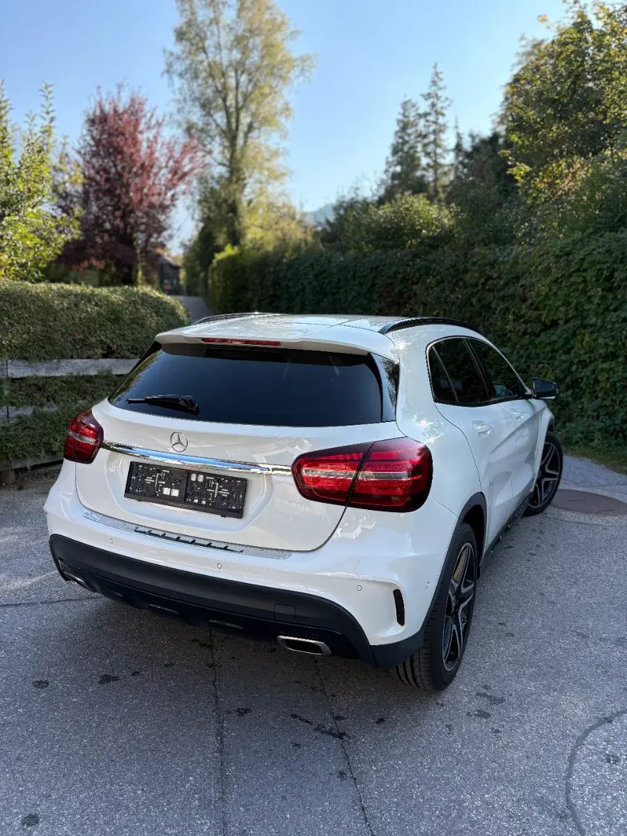 Mercedes-Benz Gla Class 2017 photo 3