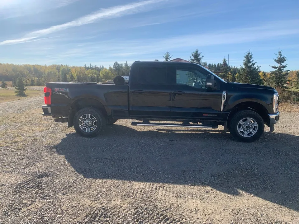 Ford F350 2025 photo 3
