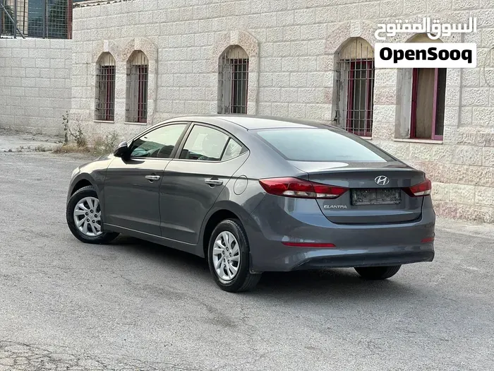 Hyundai Elantra 2017 photo 3