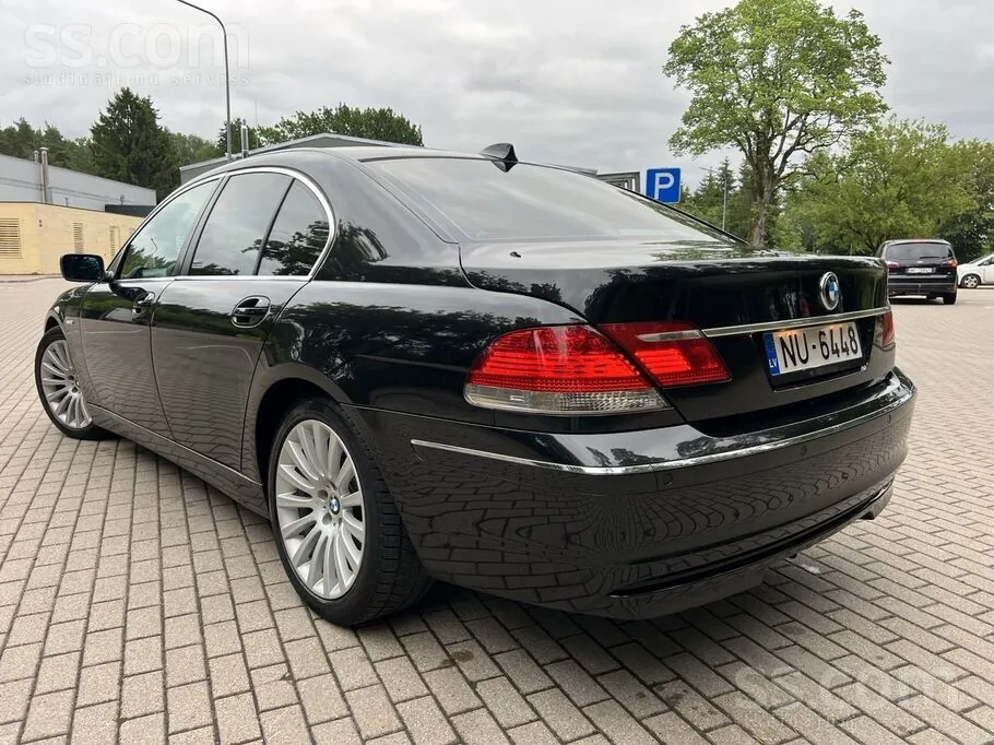 BMW E65 2005 photo 2