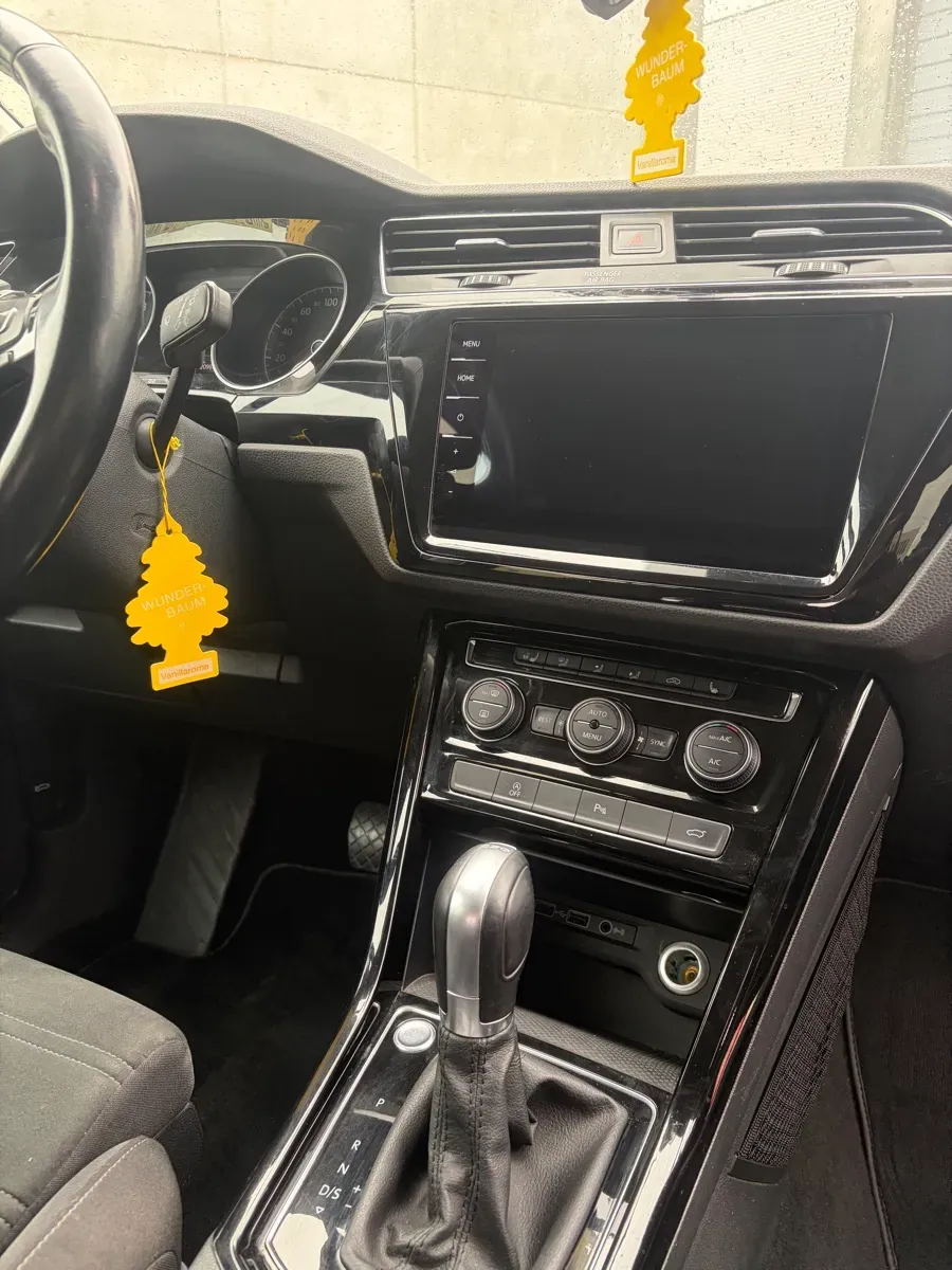 Volkswagen Touran 2019 photo 3
