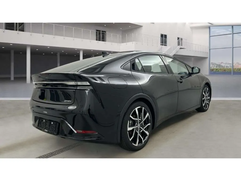 Toyota Prius 2024 photo 3