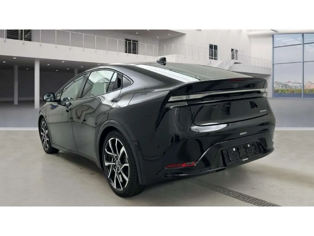 Toyota Prius 2024 photo 4