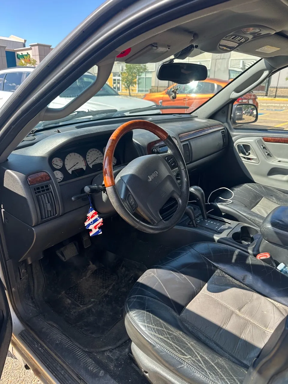 Jeep Grand Cherokee 2004 photo 2