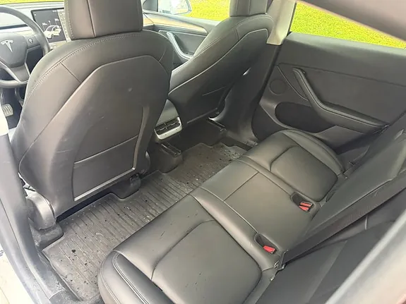Tesla Model Y 2021 photo 4