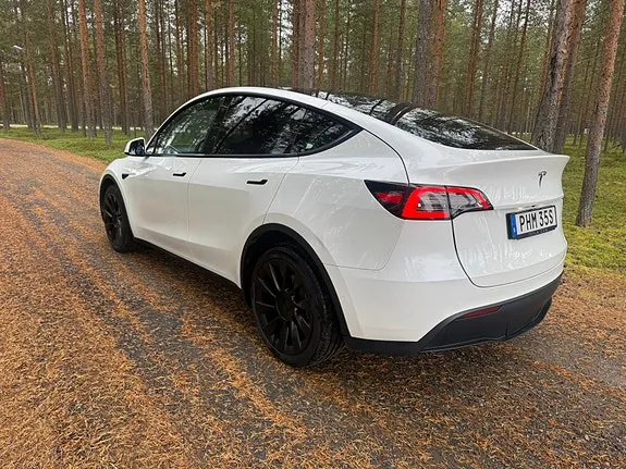 Tesla Model Y 2021 photo 5