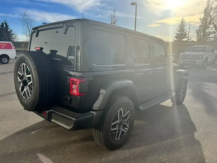 Jeep Wrangler 2026 photo 5