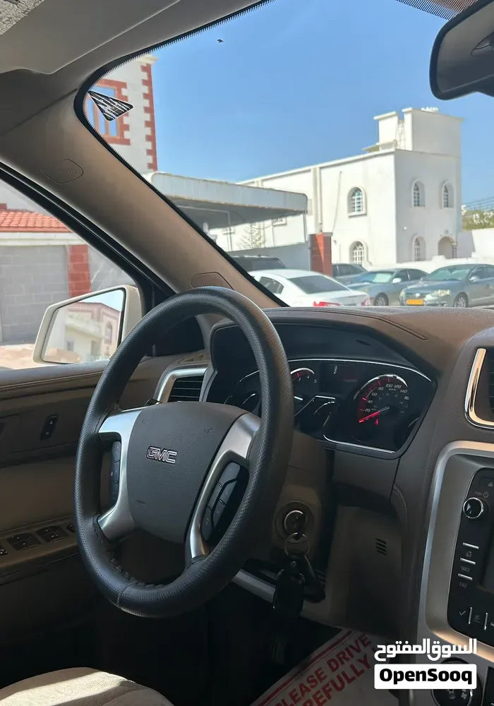 GMC Acadia 2014 photo 3