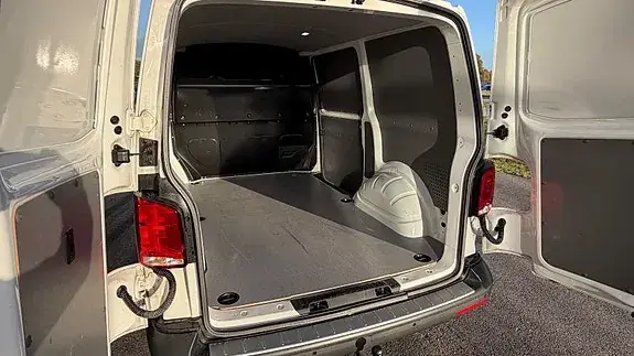 Volkswagen Transporter 2023 photo 5