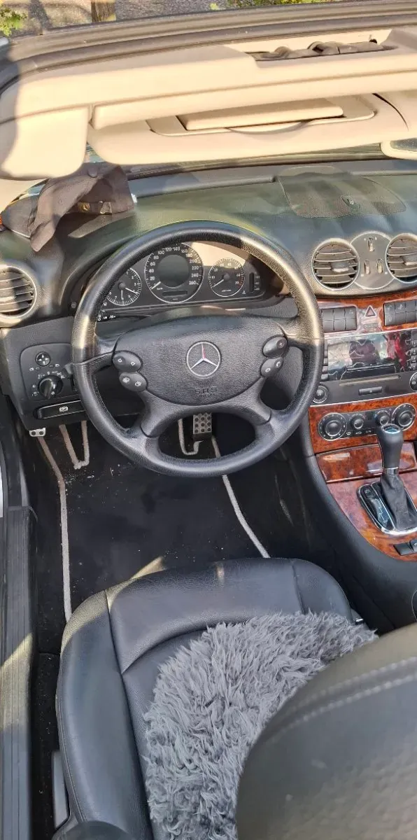 Mercedes-Benz Clk-Class 2006 photo 3