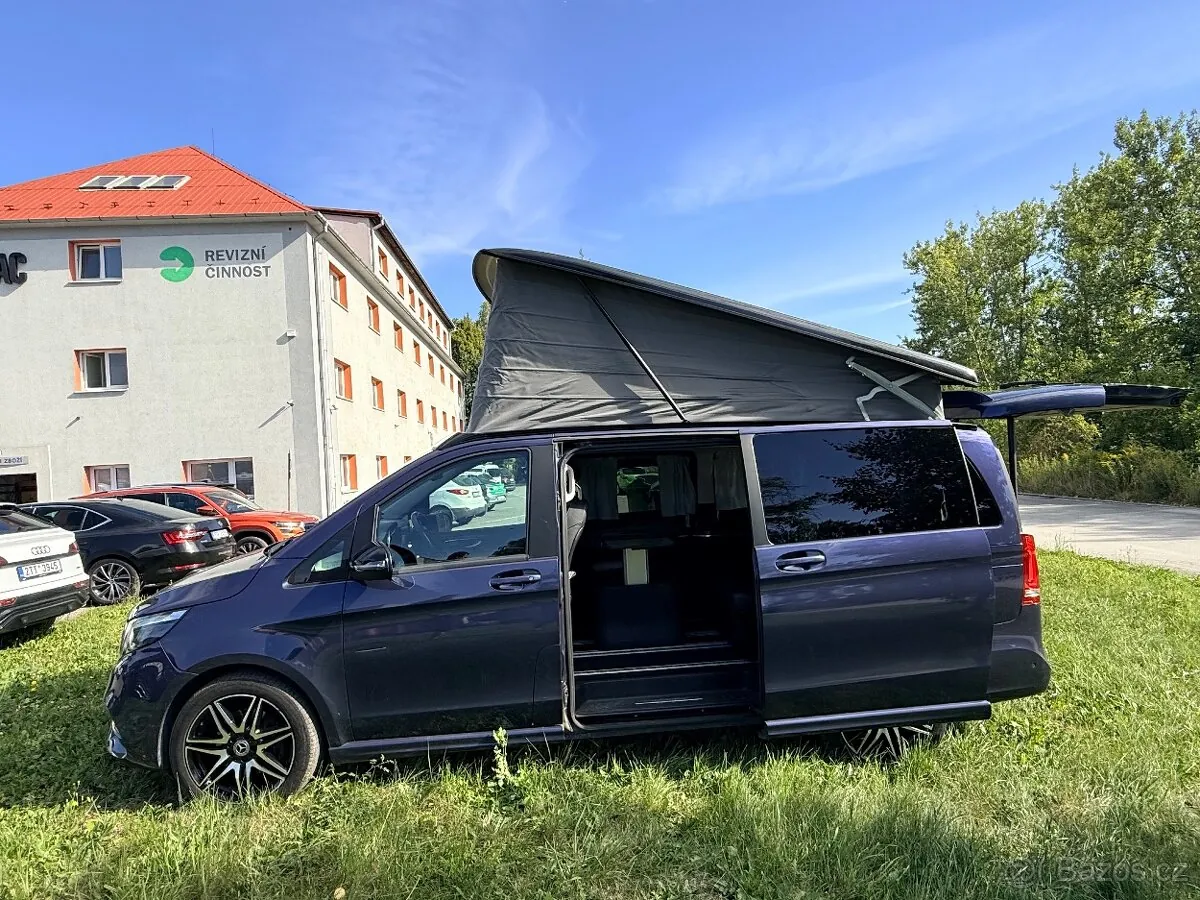 Mercedes-Benz V300 2023 photo 3