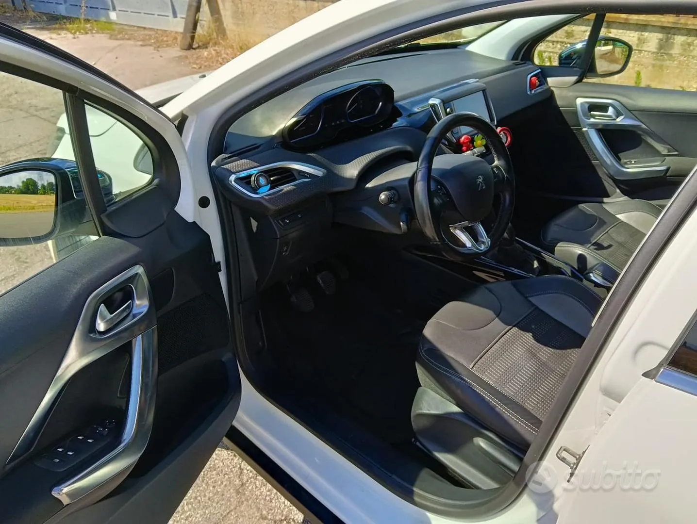 Peugeot 2008 2016 photo 3