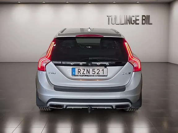 Volvo V60 Cross Country 2018 photo 4
