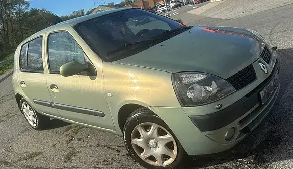 Renault Clio 2002 photo 4