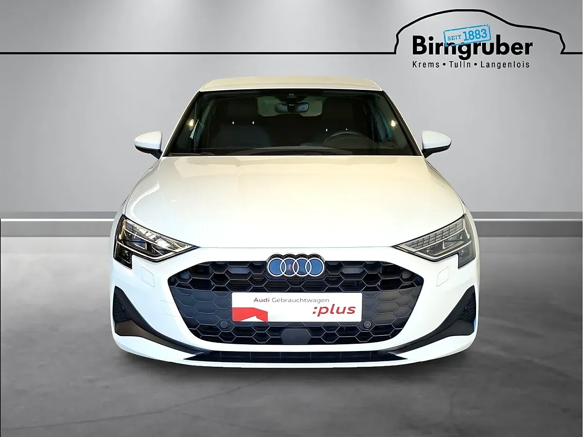 Audi A3 2025 photo 2