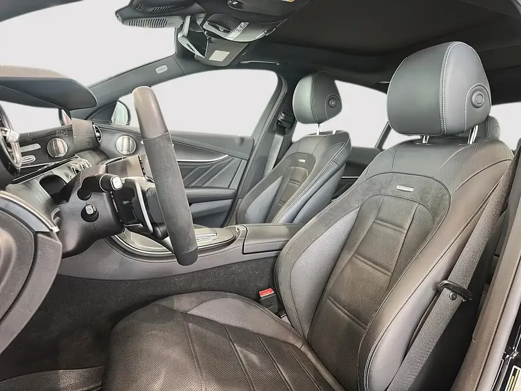 Mercedes-Benz E-Class 2022 photo 3