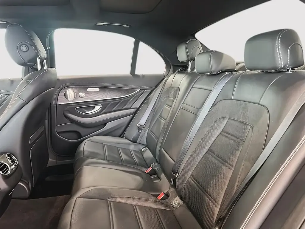 Mercedes-Benz E-Class 2022 photo 4