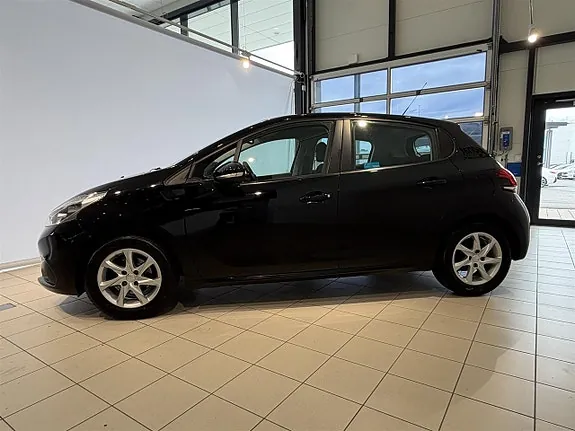 Peugeot 208 2018 photo 2