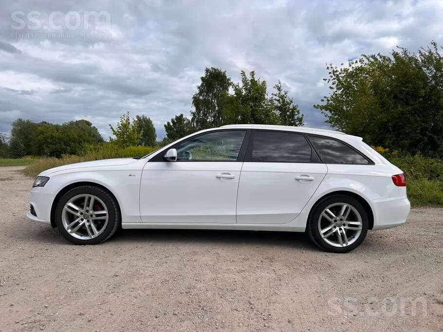 Audi A4 2011 photo 5