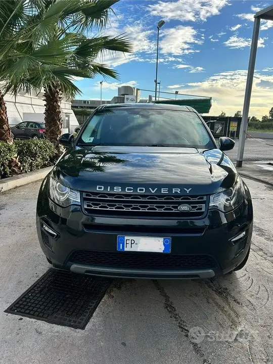 Land Rover Discovery Sport 2018 photo 2