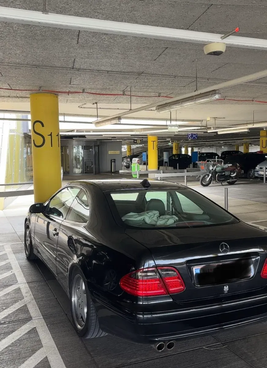 Mercedes-Benz Clk-Class 2000 photo 3
