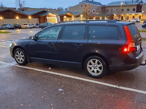 Volvo V70 2009 photo 2
