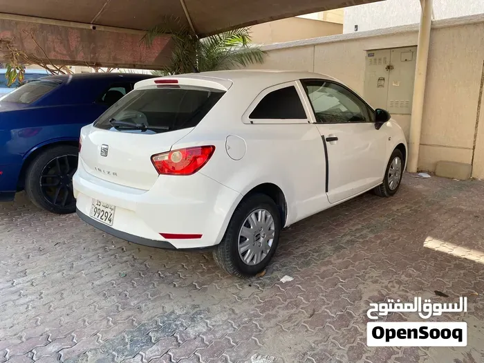 Toyota Yaris 2015 photo 3