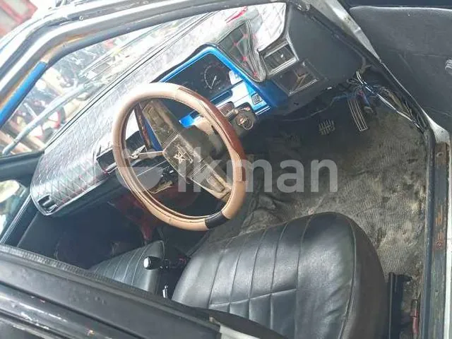 Nissan Sunny 1983 photo 5