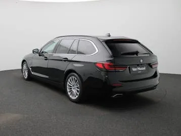 BMW 5 Series 2022 photo 2