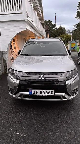 Mitsubishi Outlander 2020 photo 2