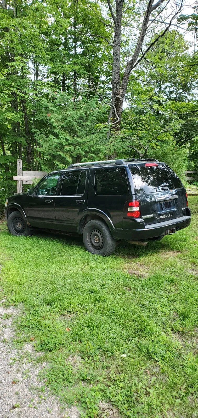 Ford Explorer 2010 photo 4