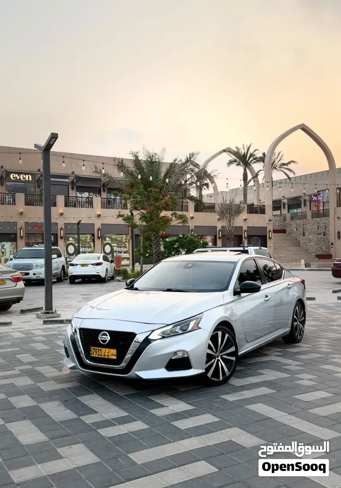 Nissan Altima