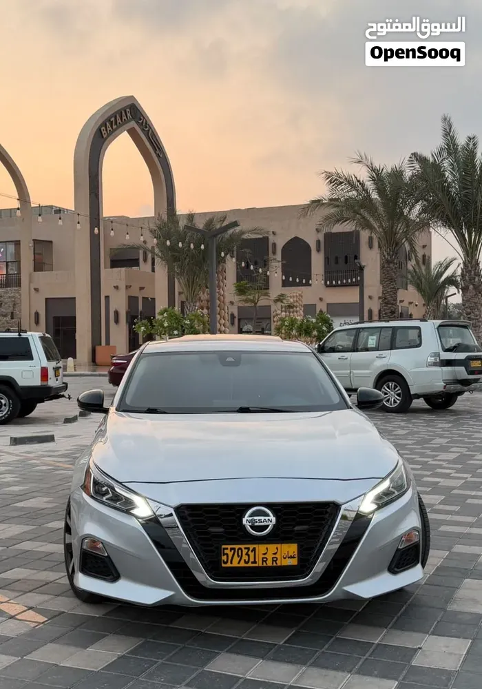 Nissan Altima 2020 photo 2