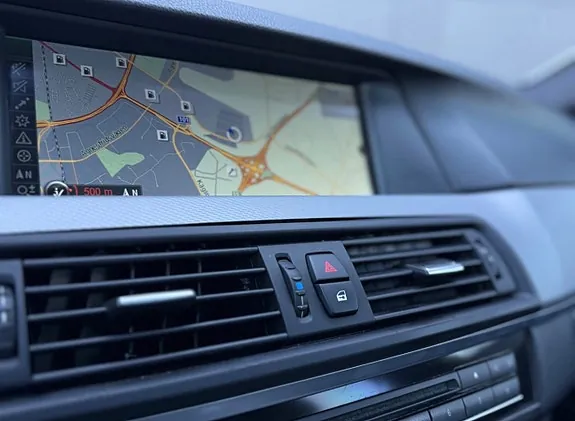 BMW 520D 2011 photo 2