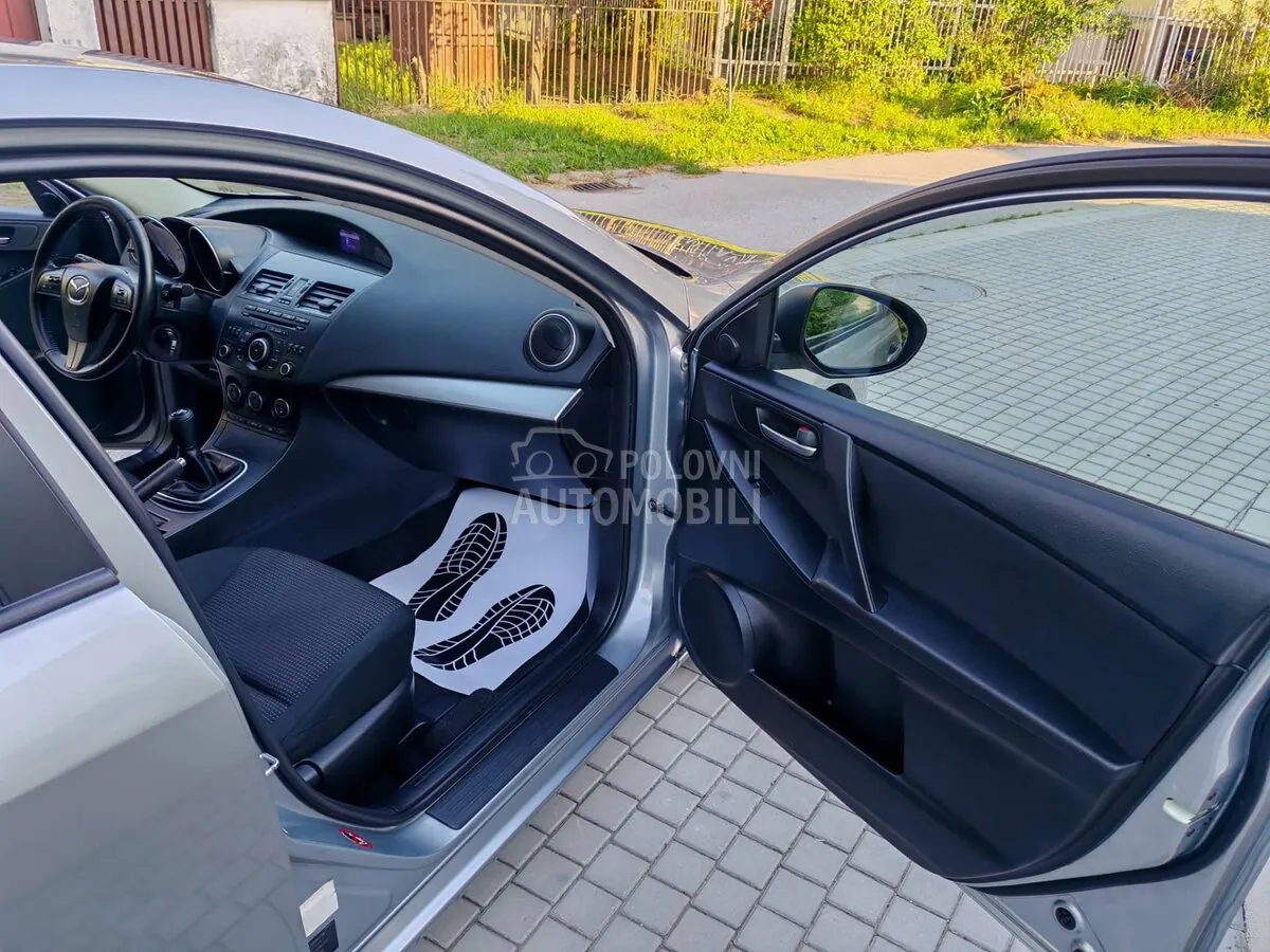 Mazda 3 2012 photo 5