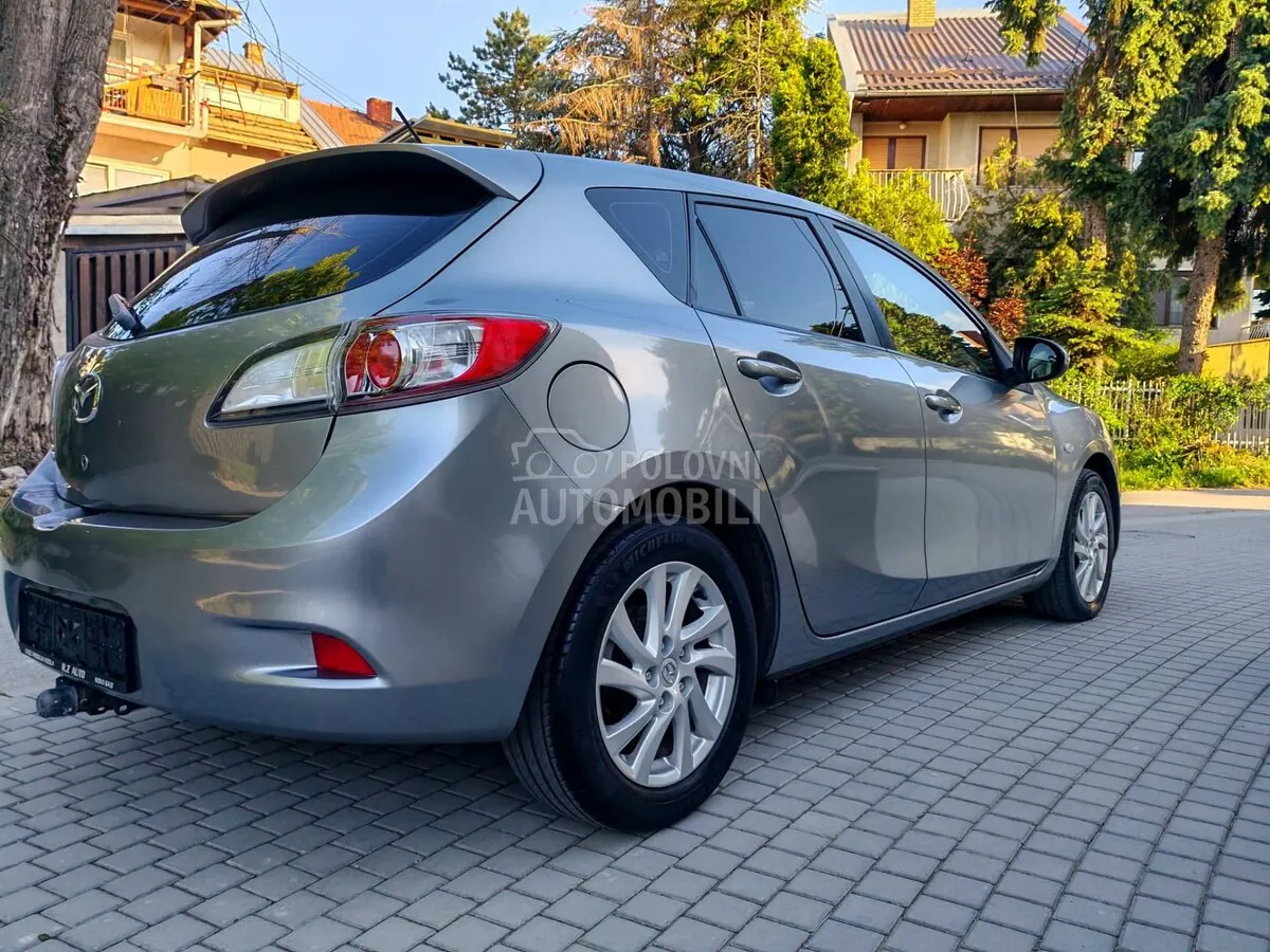 Mazda 3 2012 photo 3